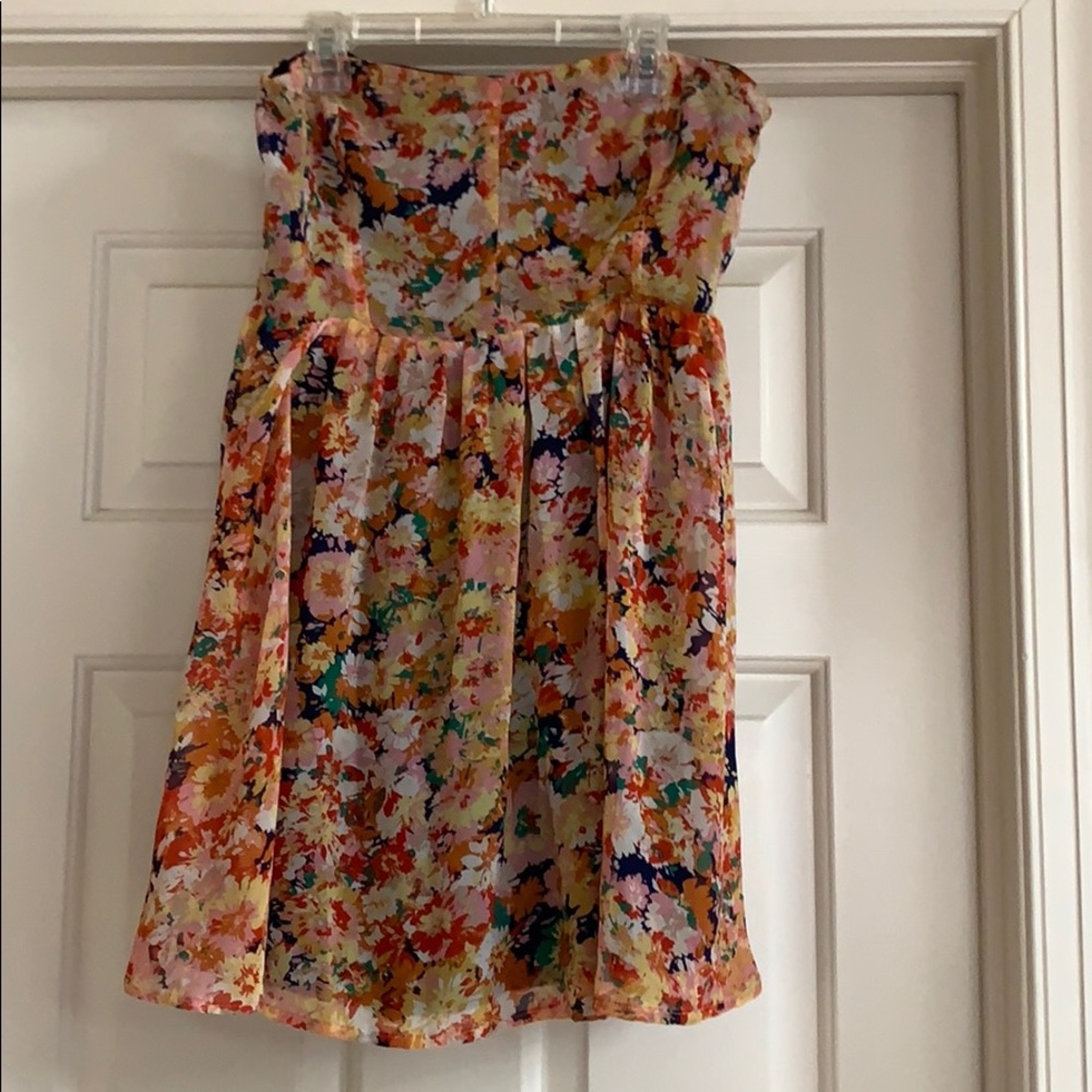 Strapless dress